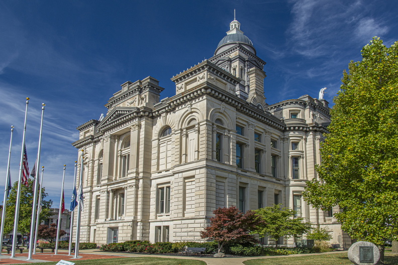 Clinton County Indiana Courthouse (Frankfort) 9.jpg