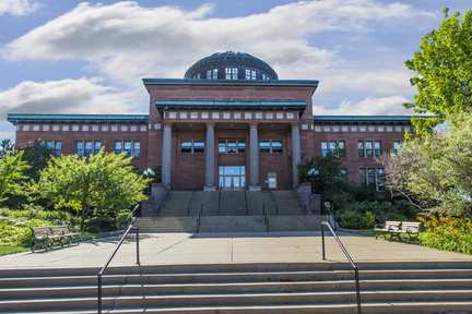 Marquette County Courthouse (Marquette)