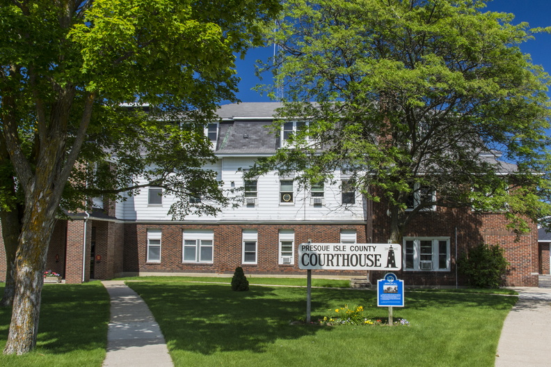 Presque Isle County Courthouse (Rogers City)