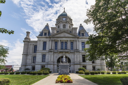 Whitley County Indiana Courthouse (Columbia City)